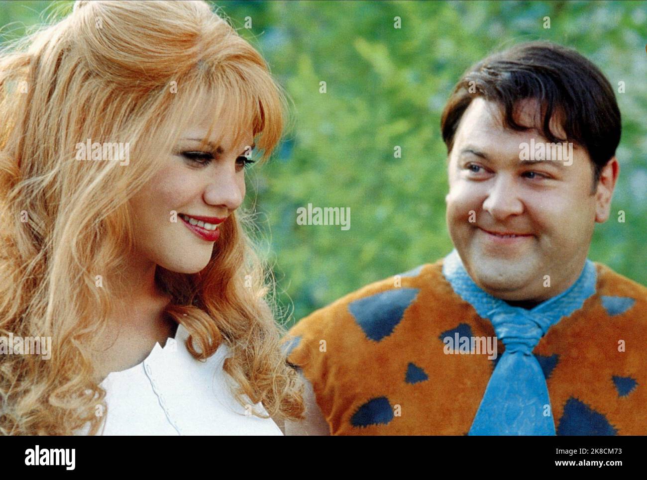 Jane Krakowski & Mark Addy Film: The Flintstones In Viva Rock Vegas (USA 2000) Characters: Betty O'Shale & Fred Flintstone  Director: Brian Levant 15 April 2000   **WARNING** This Photograph is for editorial use only and is the copyright of UNIVERSALHANNA-BARBERA PROD. and/or the Photographer assigned by the Film or Production Company and can only be reproduced by publications in conjunction with the promotion of the above Film. A Mandatory Credit To UNIVERSALHANNA-BARBERA PROD. is required. The Photographer should also be credited when known. No commercial use can be granted without written Stock Photo