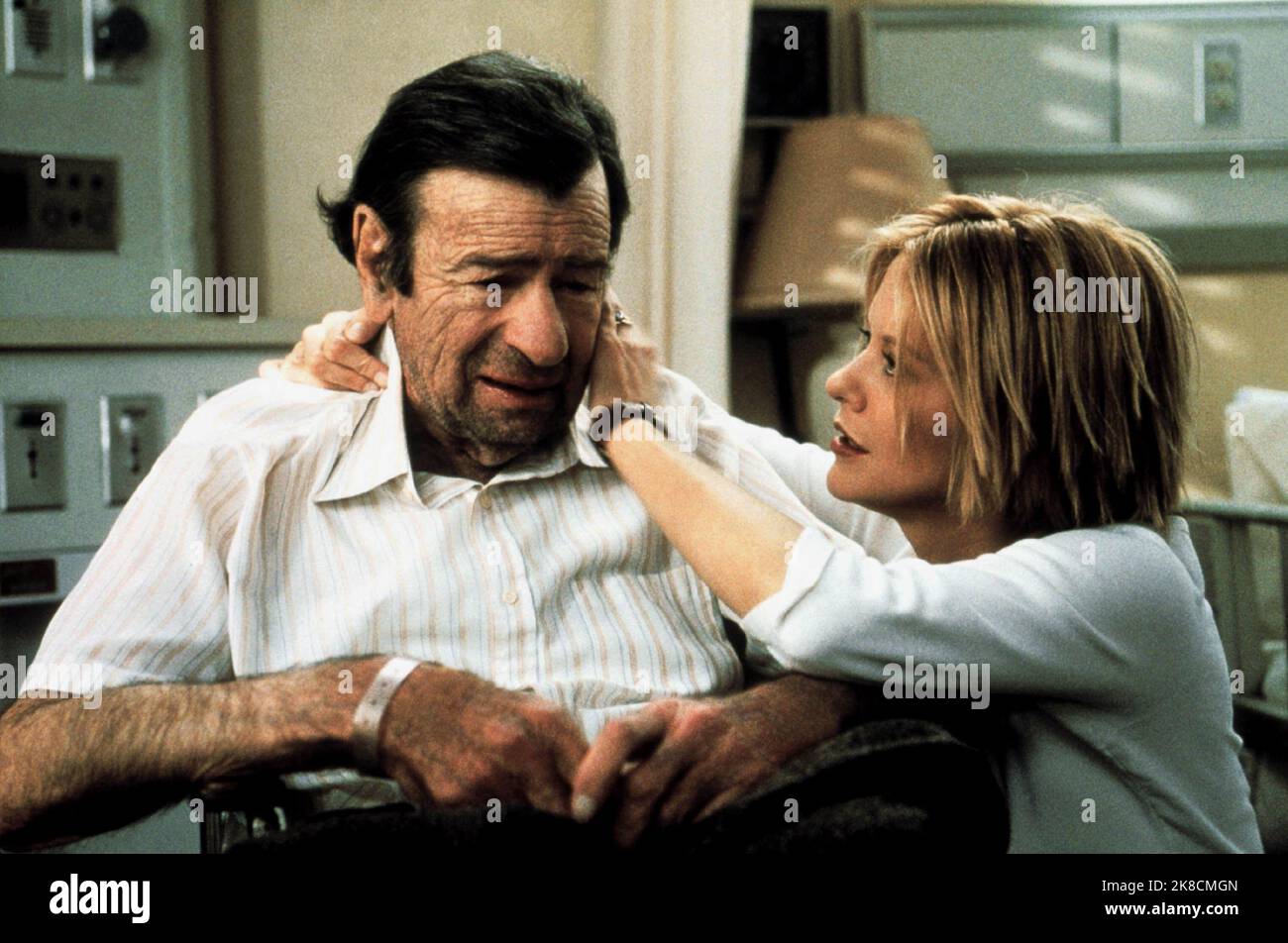 Walter Matthau & Meg Ryan Film: Hanging Up (2000) Characters: Lou Mozell & Eve Mozell Marks  Director: Diane Keaton 16 February 2000   **WARNING** This Photograph is for editorial use only and is the copyright of COLUMBIA PICTURES and/or the Photographer assigned by the Film or Production Company and can only be reproduced by publications in conjunction with the promotion of the above Film. A Mandatory Credit To COLUMBIA PICTURES is required. The Photographer should also be credited when known. No commercial use can be granted without written authority from the Film Company. Stock Photo