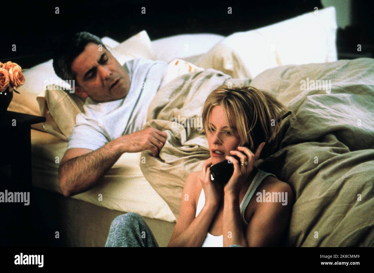 Adam Arkin & Meg Ryan Film: Hanging Up (2000) Characters: Joe Marks & Eve Mozell Marks  Director: Diane Keaton 16 February 2000   **WARNING** This Photograph is for editorial use only and is the copyright of COLUMBIA PICTURES and/or the Photographer assigned by the Film or Production Company and can only be reproduced by publications in conjunction with the promotion of the above Film. A Mandatory Credit To COLUMBIA PICTURES is required. The Photographer should also be credited when known. No commercial use can be granted without written authority from the Film Company. Stock Photo