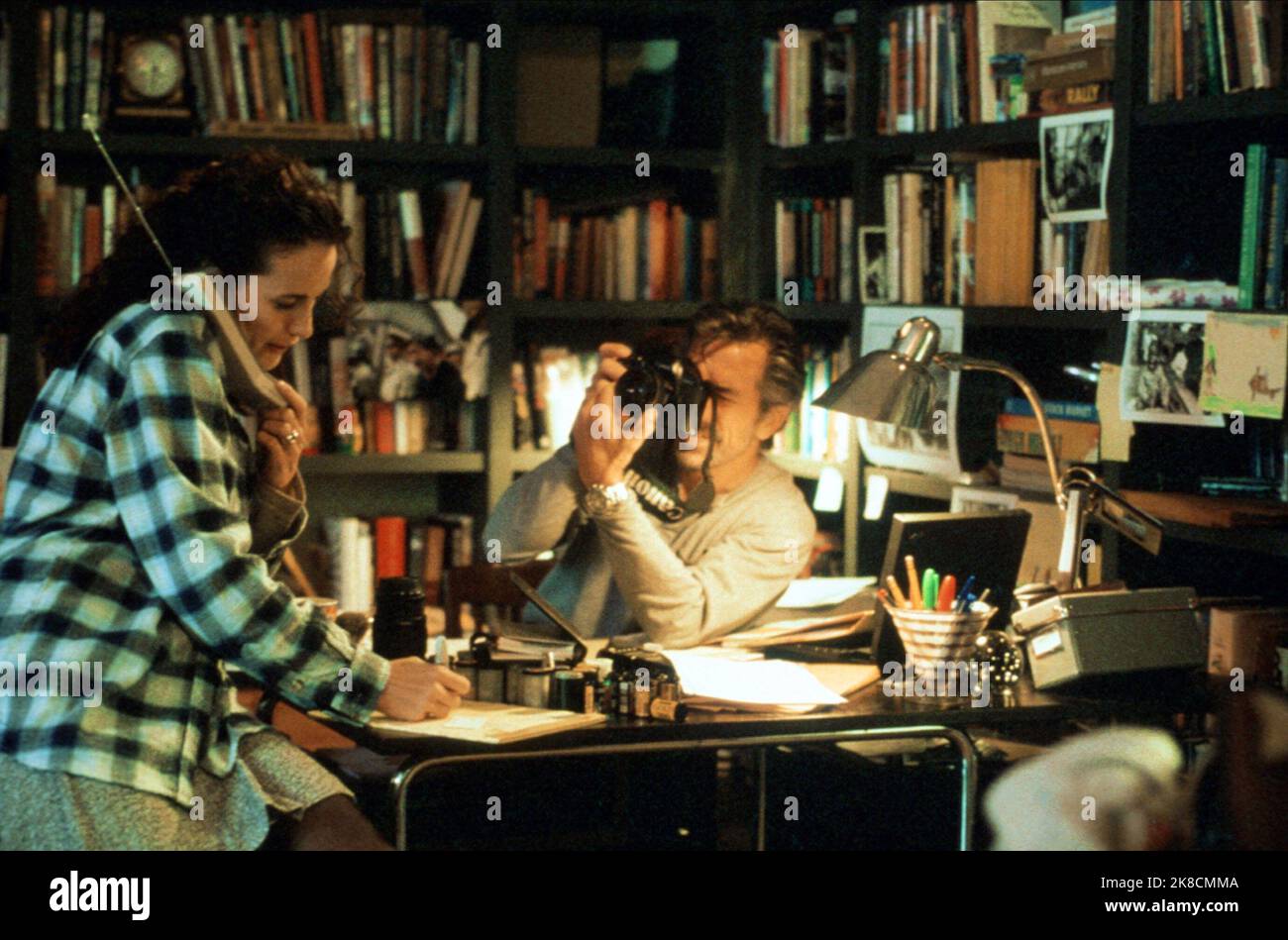 Andie Macdowell & David Strathairn Film Harrison'S Flowers (2000