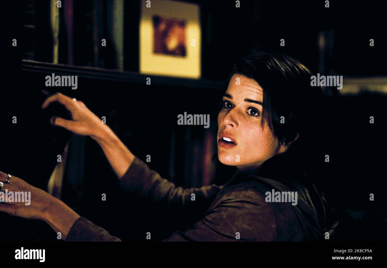 Neve campbell scream hi-res stock photography and images - Alamy