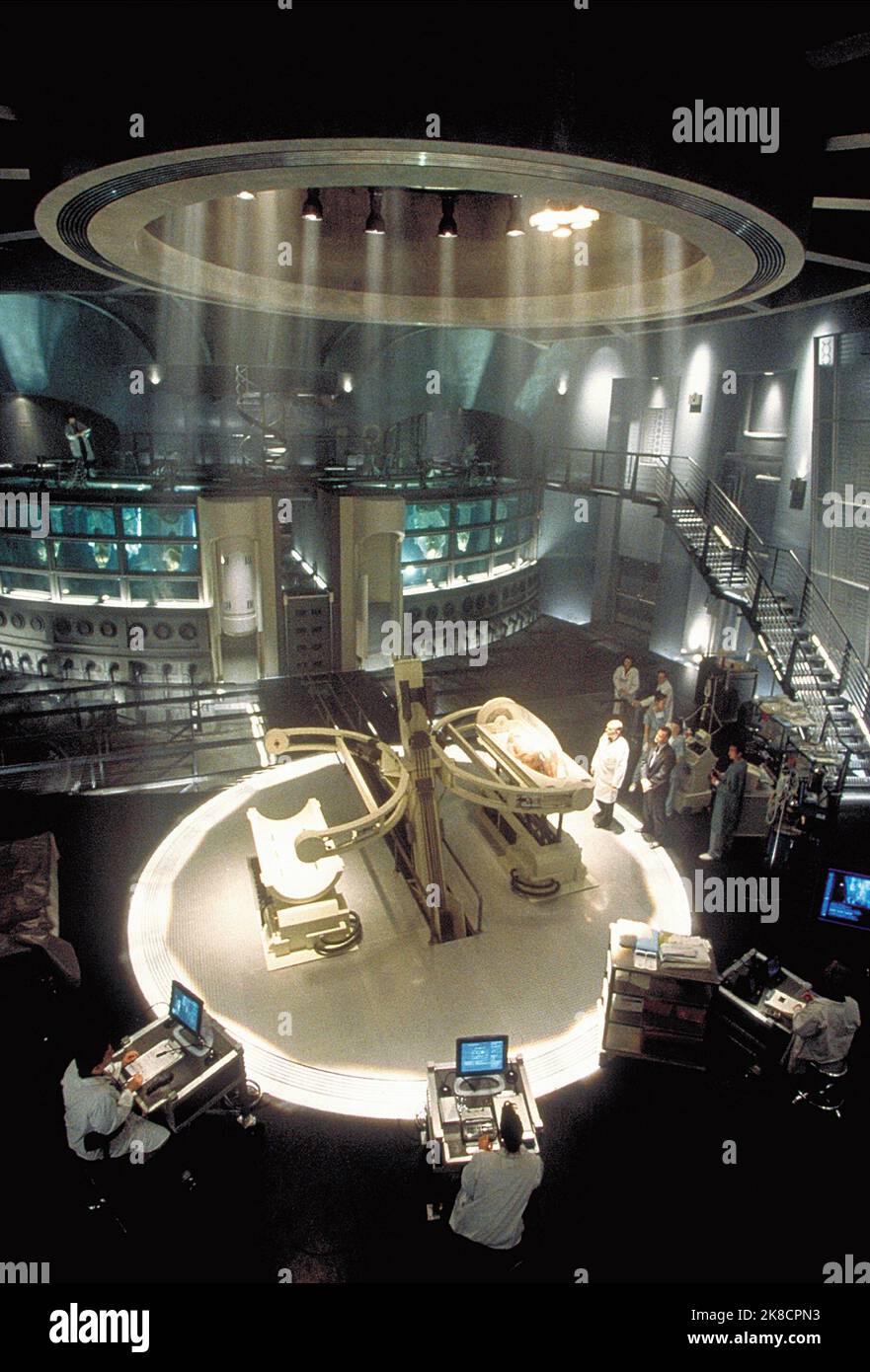 Movie scene film the 6th day 2000 director roger spottiswoode 28