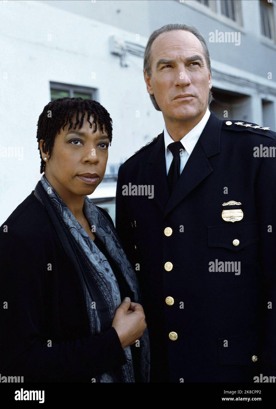 Lynne Thigpen & Craig T. Nelson Television: The District (2000) Characters: Ella Farmer (39 episodes, 2000-2003), Chief Jack Mannion  07 October 2000   **WARNING** This Photograph is for editorial use only and is the copyright of CBS TELEVISION and/or the Photographer assigned by the Film or Production Company and can only be reproduced by publications in conjunction with the promotion of the above Film. A Mandatory Credit To CBS TELEVISION is required. The Photographer should also be credited when known. No commercial use can be granted without written authority from the Film Company. Stock Photo