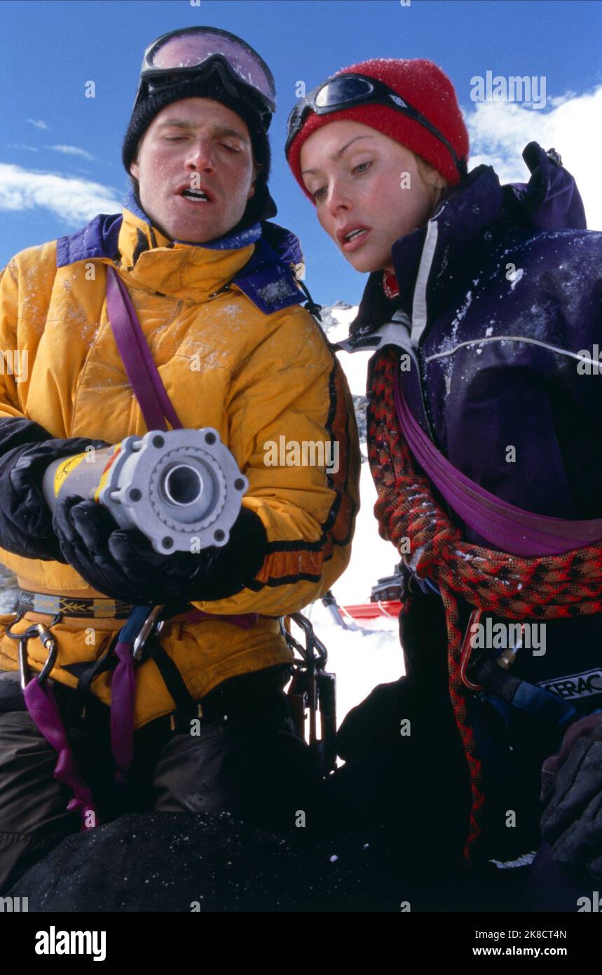 Chris O'Donnell & Izabella Scorupco Film Vertical Limit (USA/GER 2000