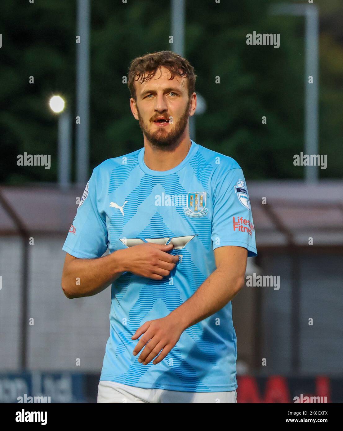 Ballymena Showgrounds, Ballymena, County Antrim, Northern Ireland, UK. 23 Aug 2022. Danske Bank Premiership – Ballymena United 1 Cliftonville 2. Ballymena United player Jordan Gibson (18) in action during the Danske Bank Irish League game. Stock Photo