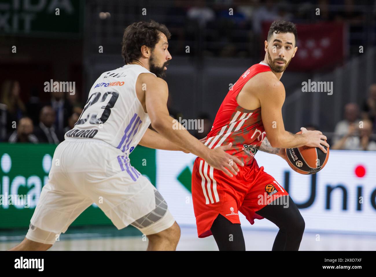 Madrid, Spain. 21st Oct, 2022. Sergio Llull (L) and Stefan Markovic (R)during Real Madrid victory over Crvena Zvezda mts Belgrade 72 - 56 in Turkish Airlines Euroleague regular season game (round 4) celebrated at WiZink Center in Madrid (Spain). October 21st 2022. (Photo by Juan Carlos García Mate/Pacific Press/Sipa USA) Credit: Sipa USA/Alamy Live News Stock Photo