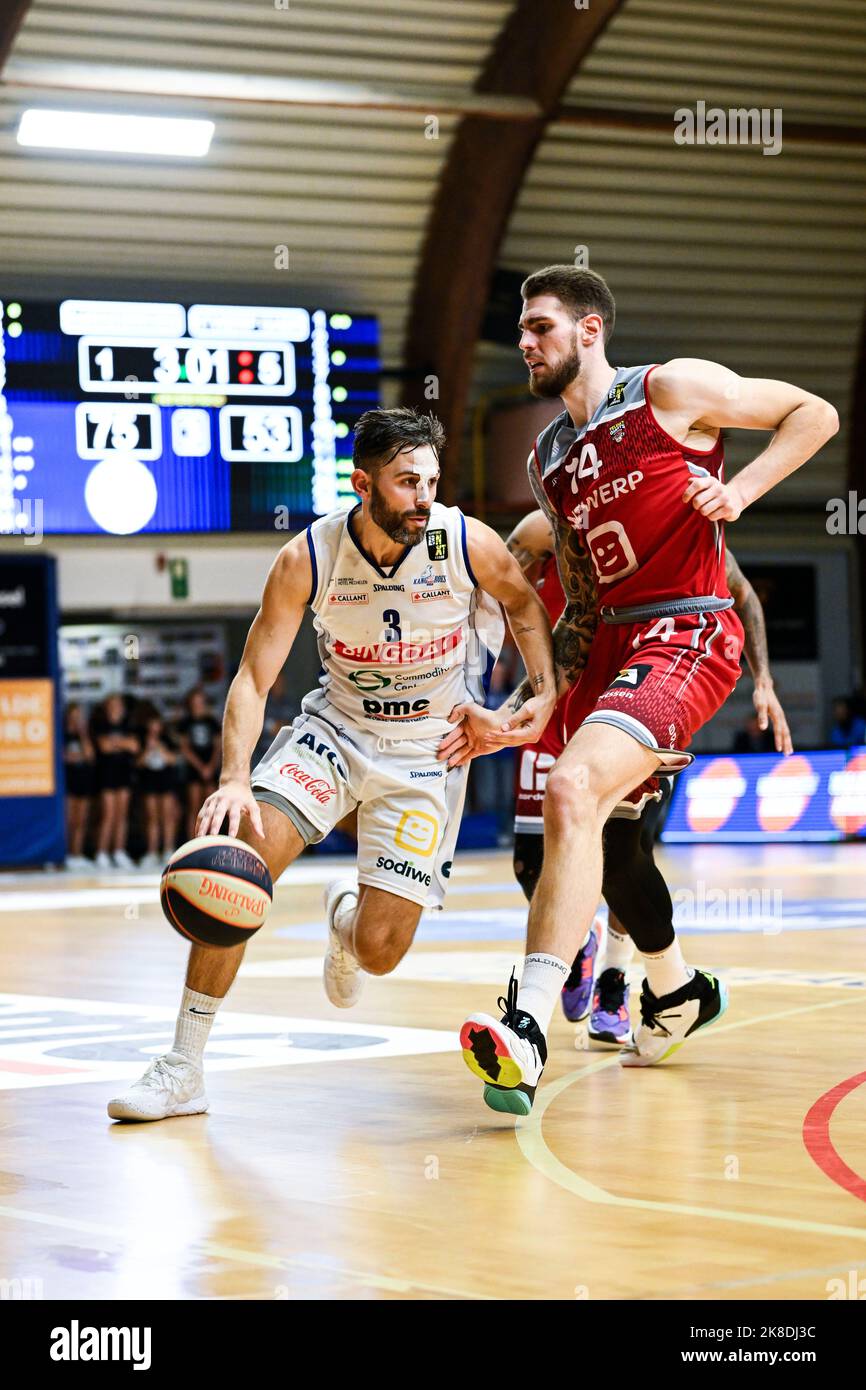 Mechelen's Domien Loubry and Antwerp's Roby Rogiers pictured in action