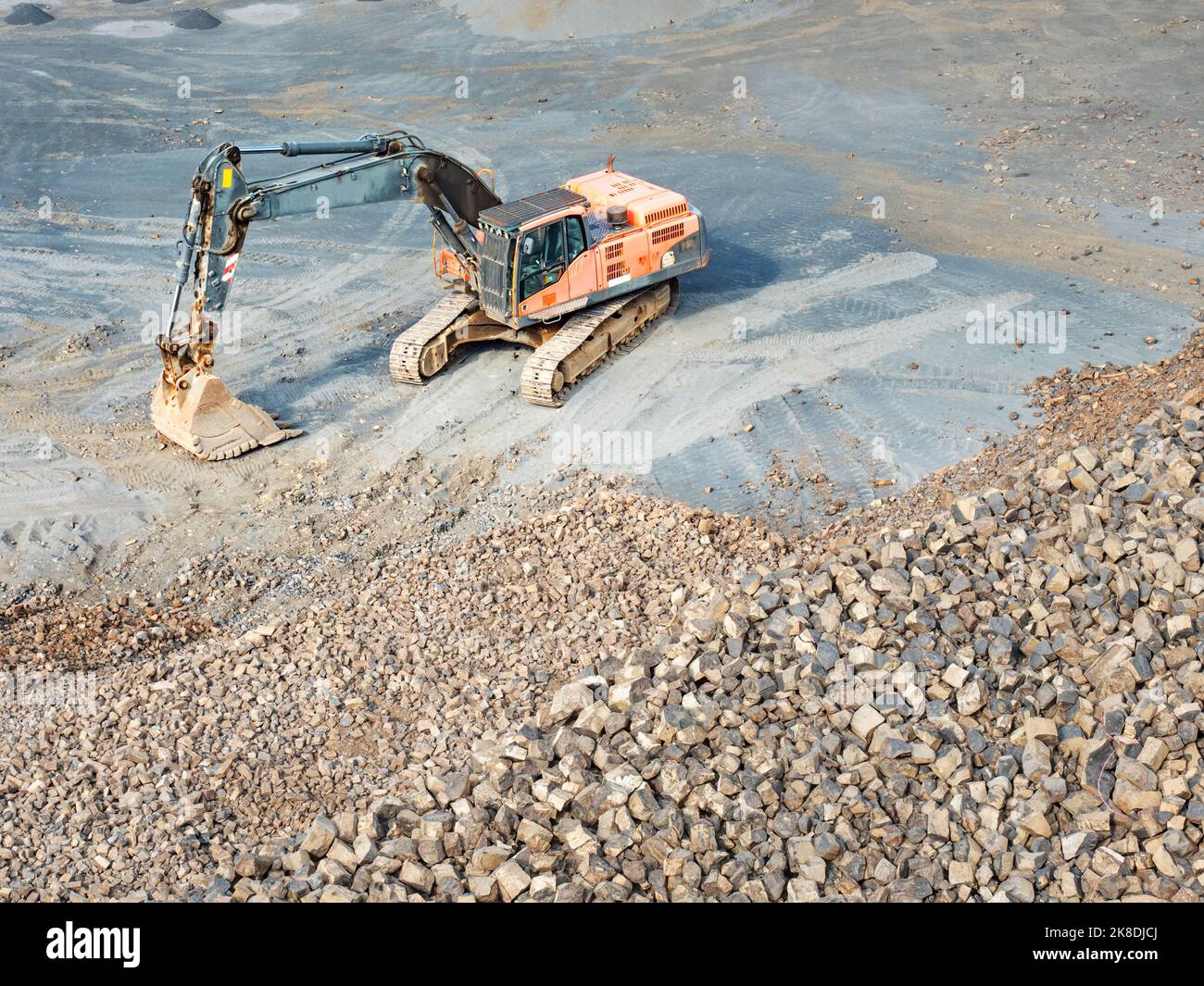 Earthmoving conveyor belt hi-res stock photography and images - Alamy