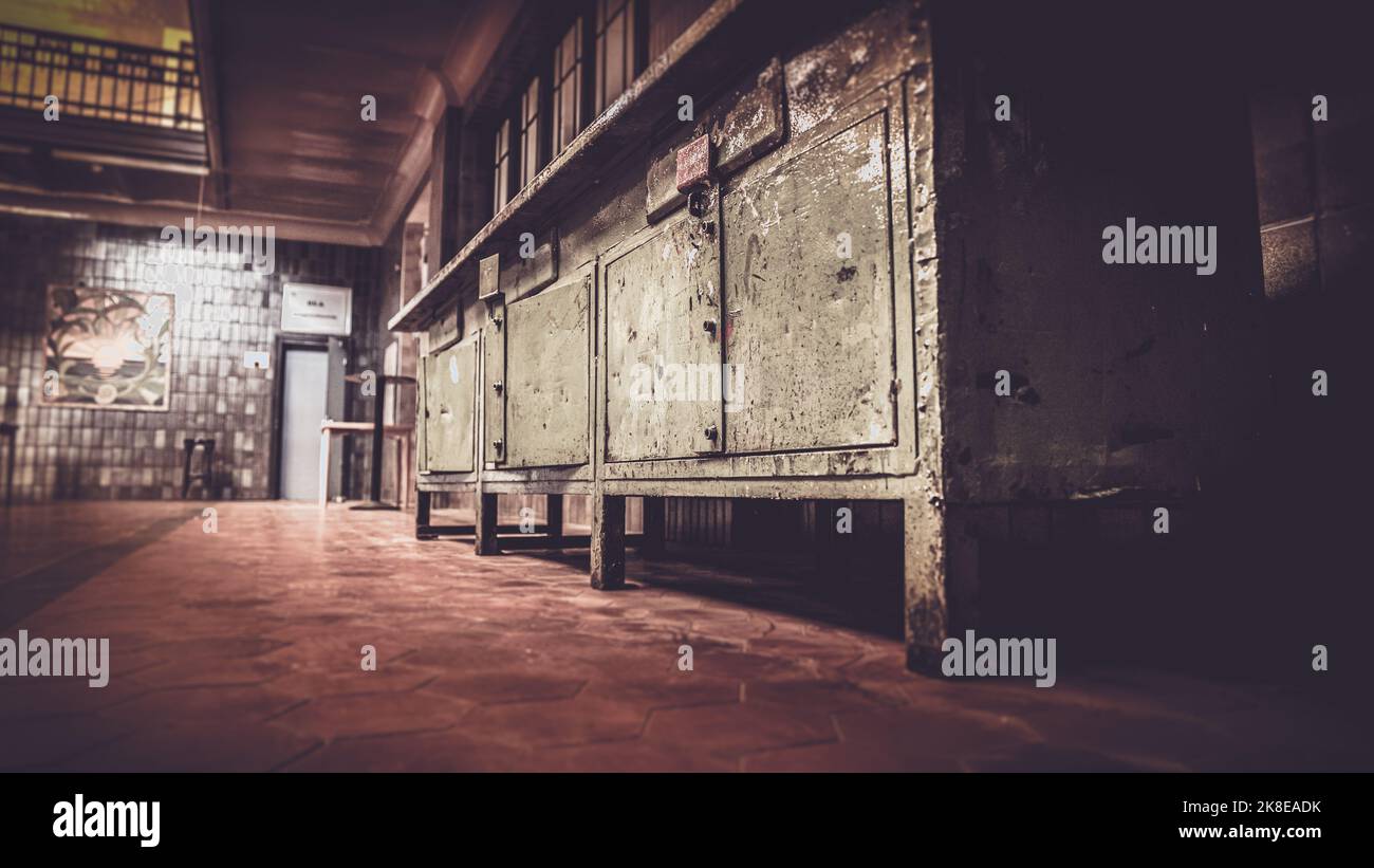 Old workbench with steel Stock Photo Alamy
