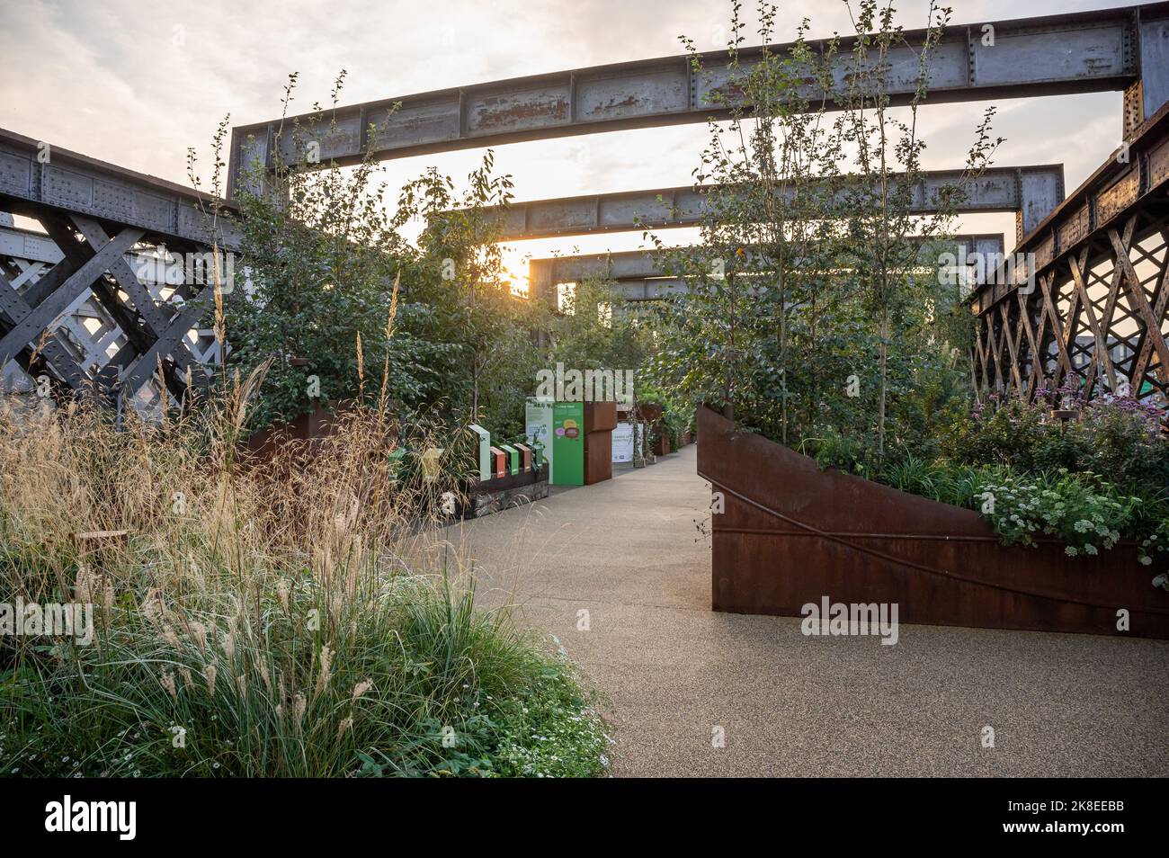 National trust castlefield viaduct hi-res stock photography and images ...