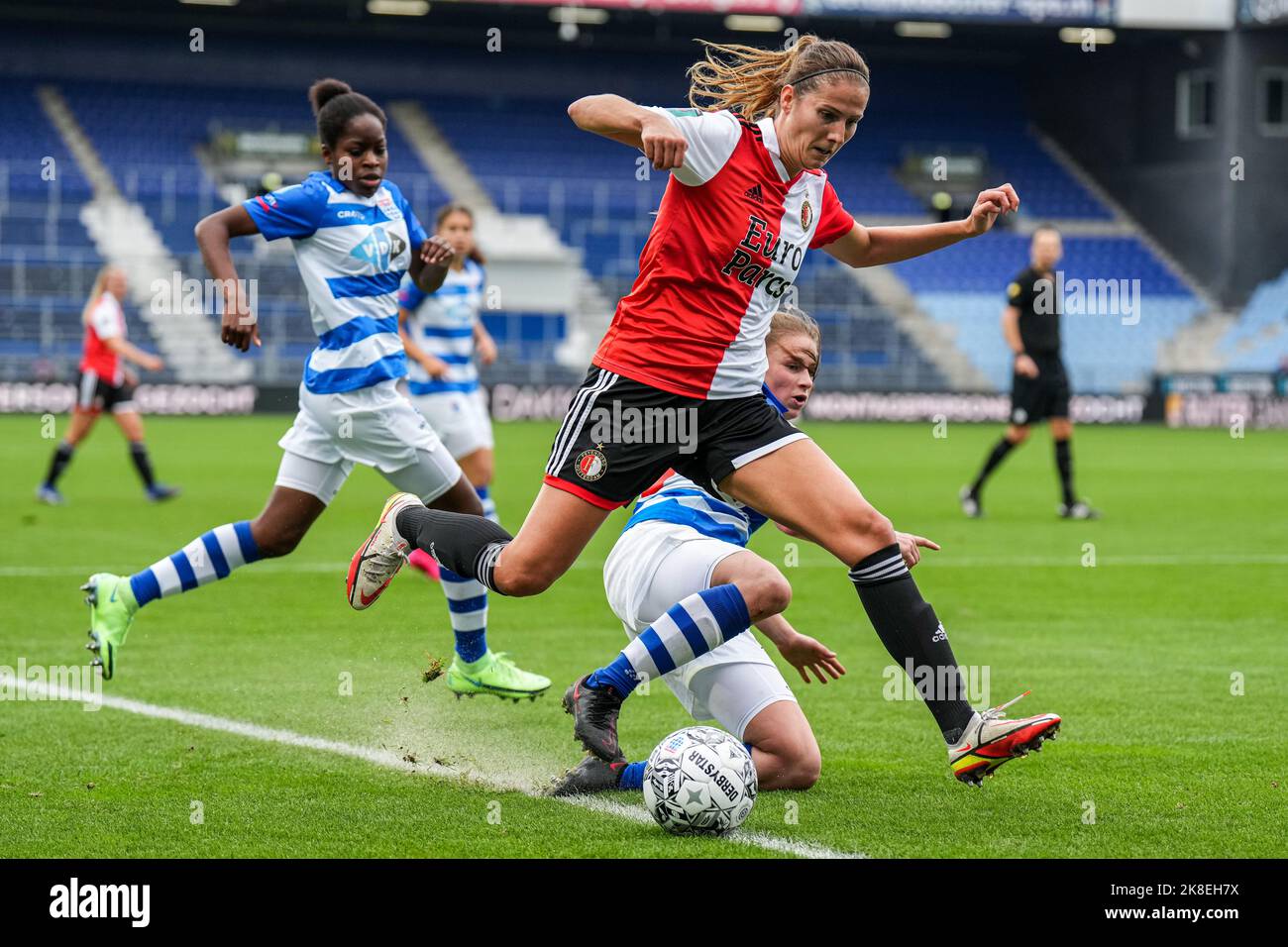 Zwolle Pia Rijsdijk of Feyenoord V1 during the match between PEC Zwolle V1 v Feyenoord V1 at