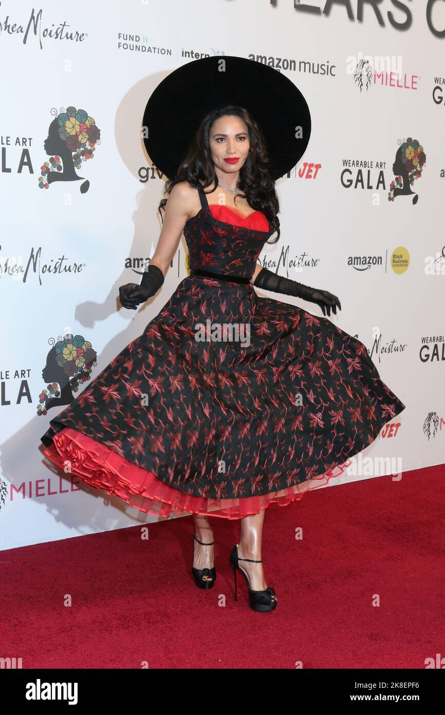 LOS ANGELES - OCT 22: Jurnee Smollett at the 5th Annual Wearable Art