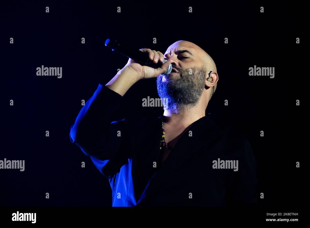 Naples, Salerno, Italy. 22nd Oct, 2022. Giuliano Sangiorgi, singer of Italian band Negramaro, performs during the ''Unplugged European Tour'' live at Teatro Augusteo on October 22, 2022 in Naples, Italy (Credit Image: © Francesco Luciano/ZUMA Press Wire) Stock Photo