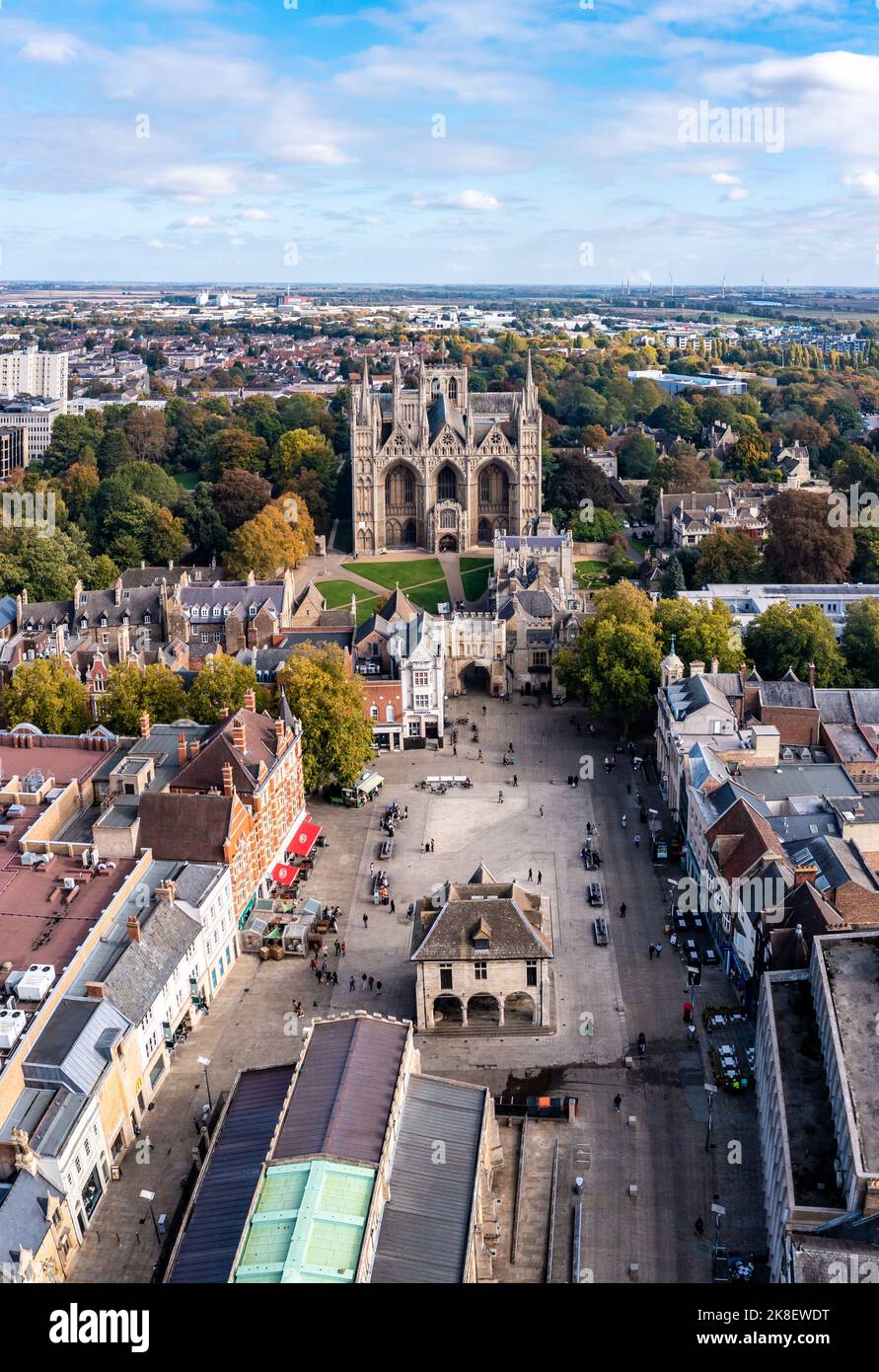 PETERBOROUGH CATHEDRAL, UK - OCTOBER 13, 2022.  Aerial vertical landscape of Peterborough Cathedral and Guildhall in Cathedral Square Stock Photo