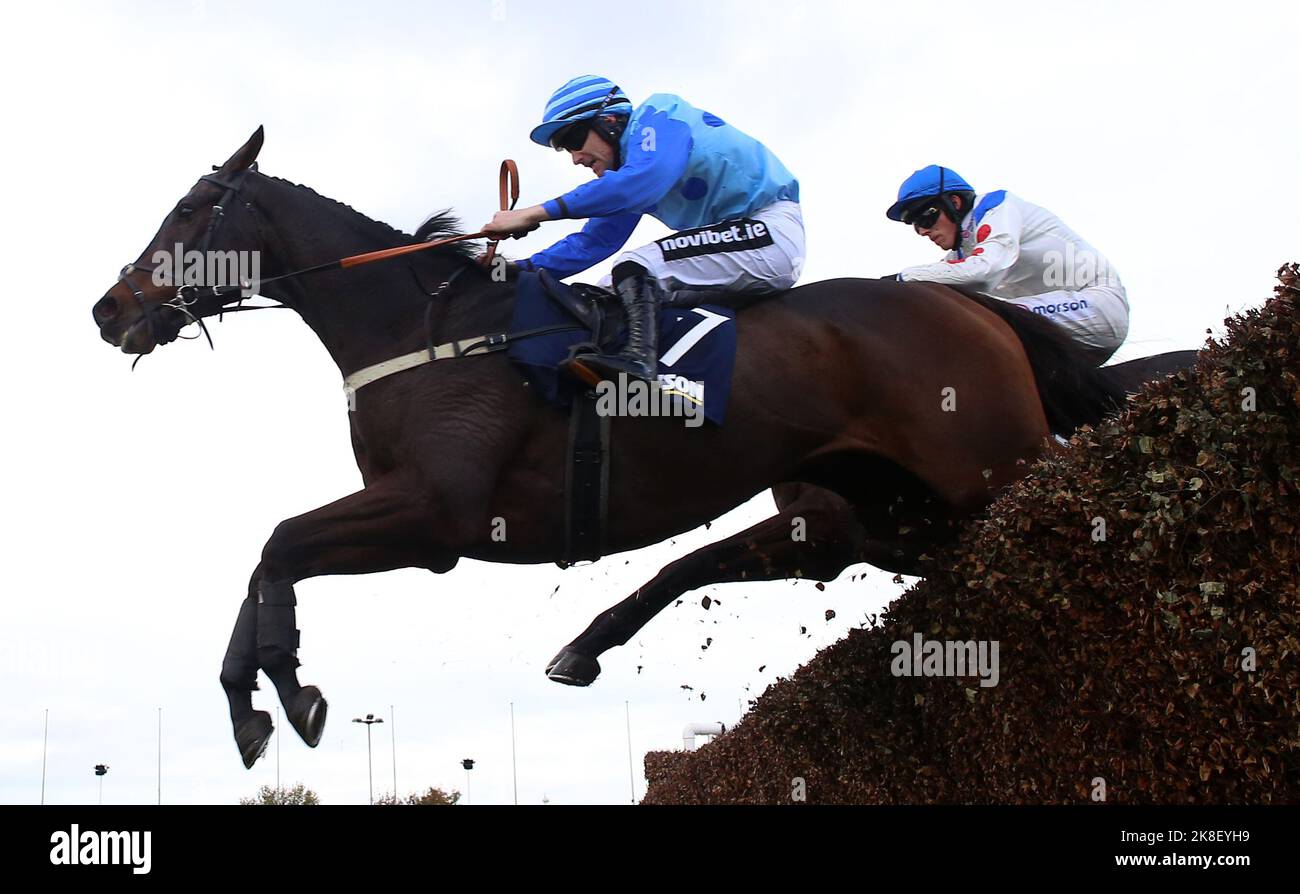 Onthe go hires stock photography and images Alamy