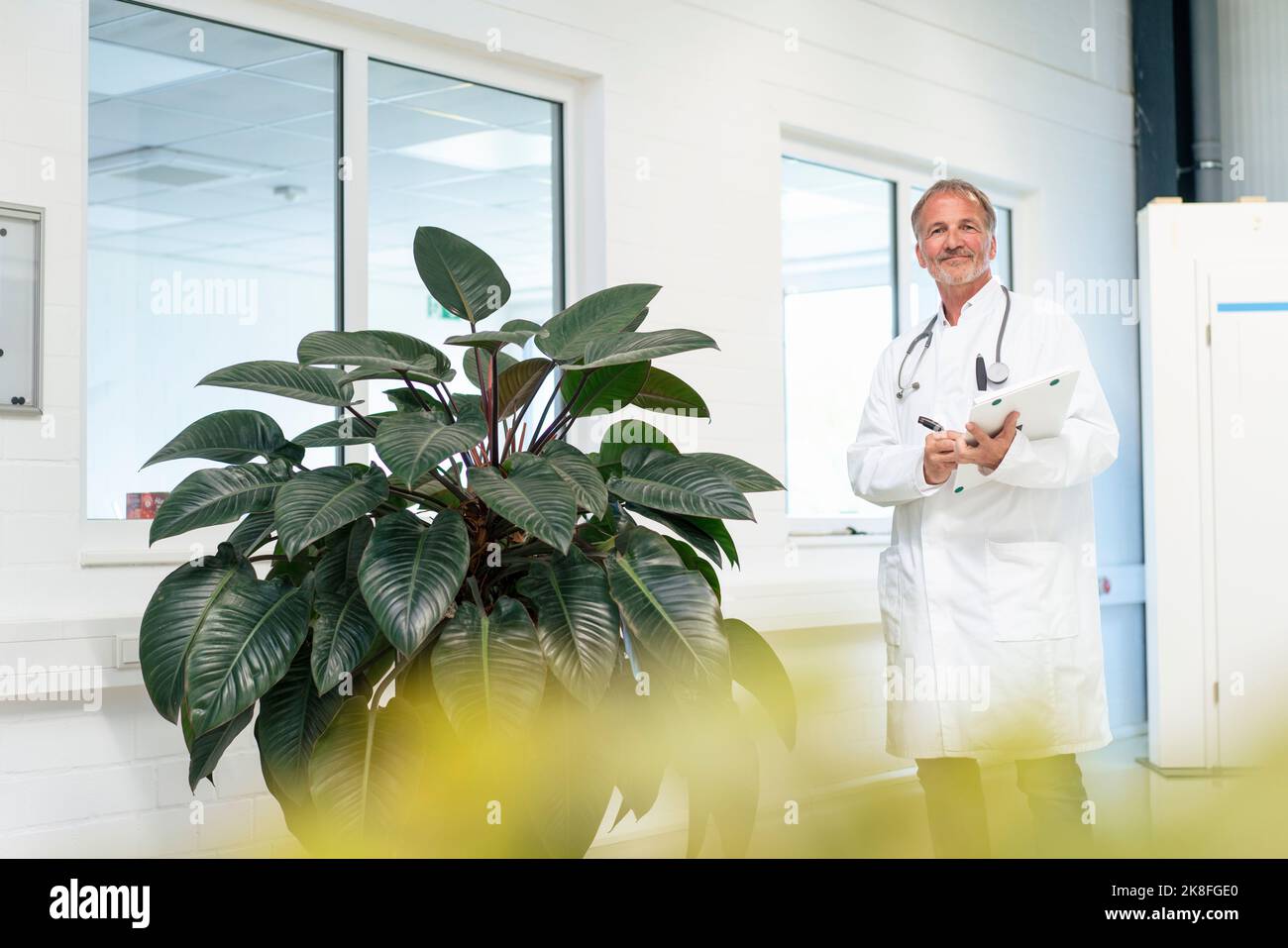 Plant hospital hi-res stock photography and images - Alamy