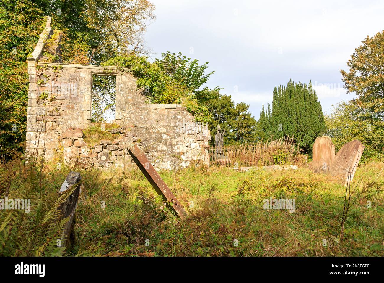 Springkell, Scotland - September 28 2022 : Springkell Old Parish Church ruins And medieval Graveyard Stock Photo