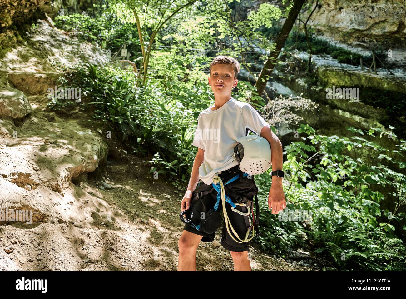 Children wearing safety harness hi-res stock photography and images - Alamy