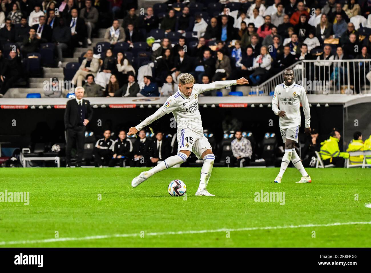 MADRID, SPAIN - OCTOBER 22: Federico Valverde of Real Madrid CF during the match between Real Madrid CF and Sevilla CF of La Liga Santander on October 22, 2022 at Santiago Bernabeu of Madrid, Spain. (Photo by Samuel Carreño/PxImages) Stock Photo
