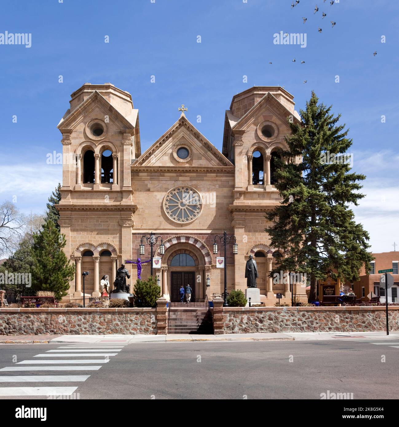 Cathedral Basilica of Saint Francis of Assisi - Catedral basílica de San Francisco de Asís in Santa Fe, New Mexico.t It is the mother church of the Ar Stock Photo