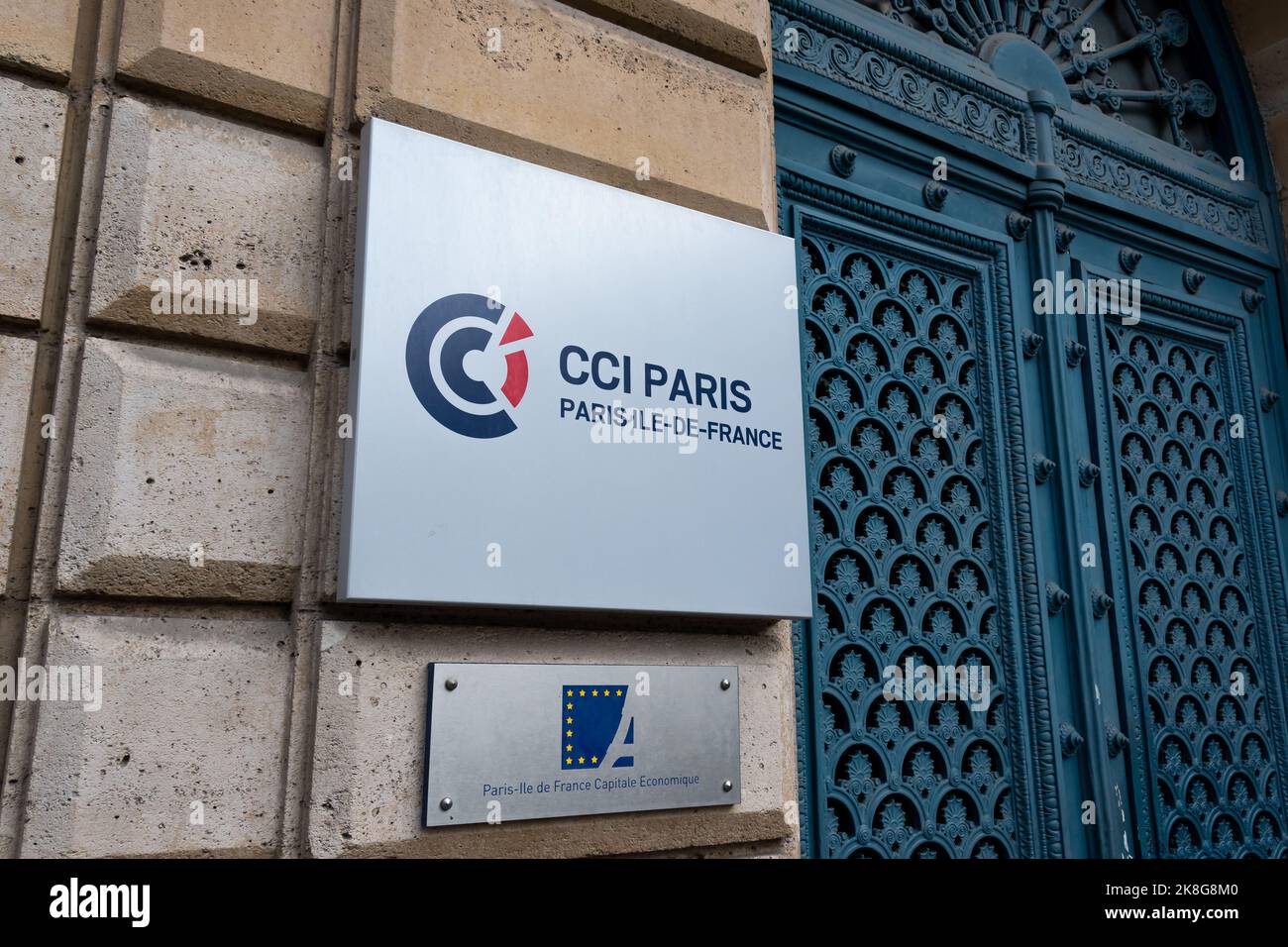 Sign with logo at the entrance to the Paris departmental headquarters of the Chamber of Commerce and Industry (CCI) of Paris Ile-de-France Stock Photo