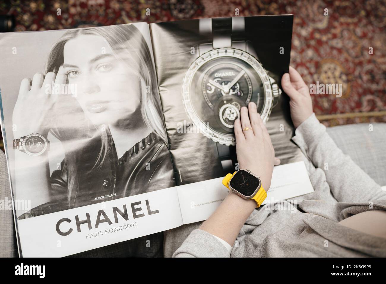 Chanel watch hi-res stock photography and images - Alamy