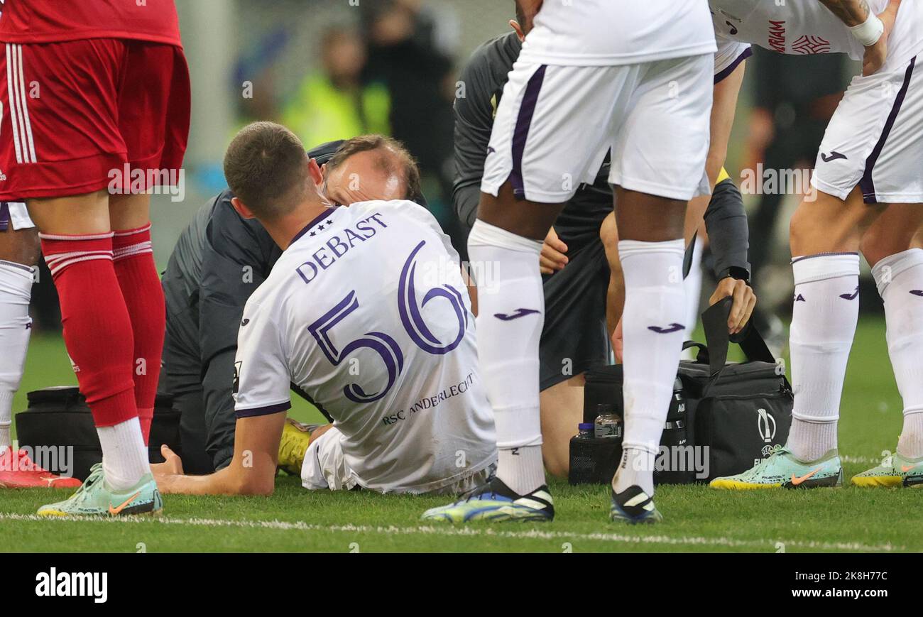 Zeno Debast of RSC Anderlecht looks on during the Jupiler Pro League  News Photo - Getty Images