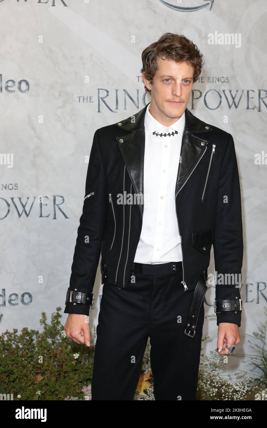 Robert Strange attends the World premiere of "The Lord Of The Rings