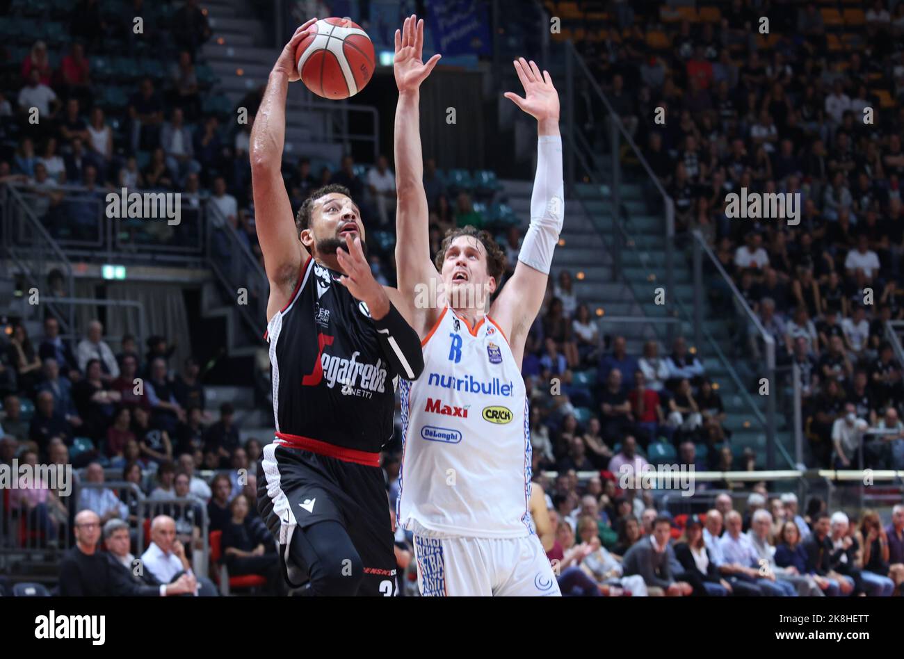 Italian basketball championship hi-res stock photography and images - Alamy