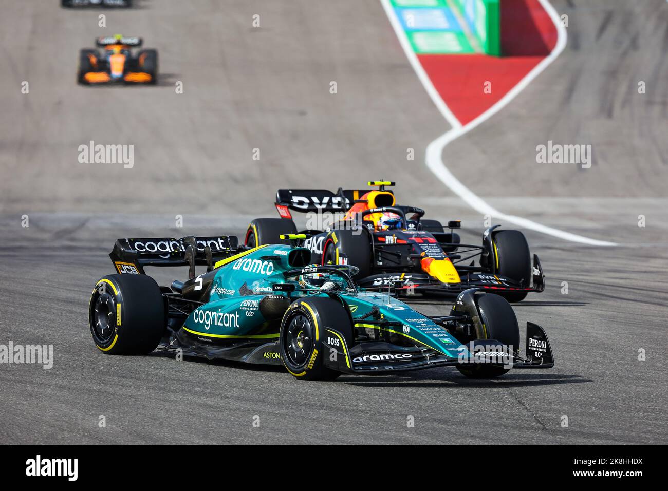 Austin, Texas, USA. 23 October, 2022. 05 VETTEL Sebastian (ger), Aston  Martin F1 Team AMR22, 11 PEREZ Sergio (mex), Red Bull Racing RB18, action  during the Formula 1 Aramco United States Grand