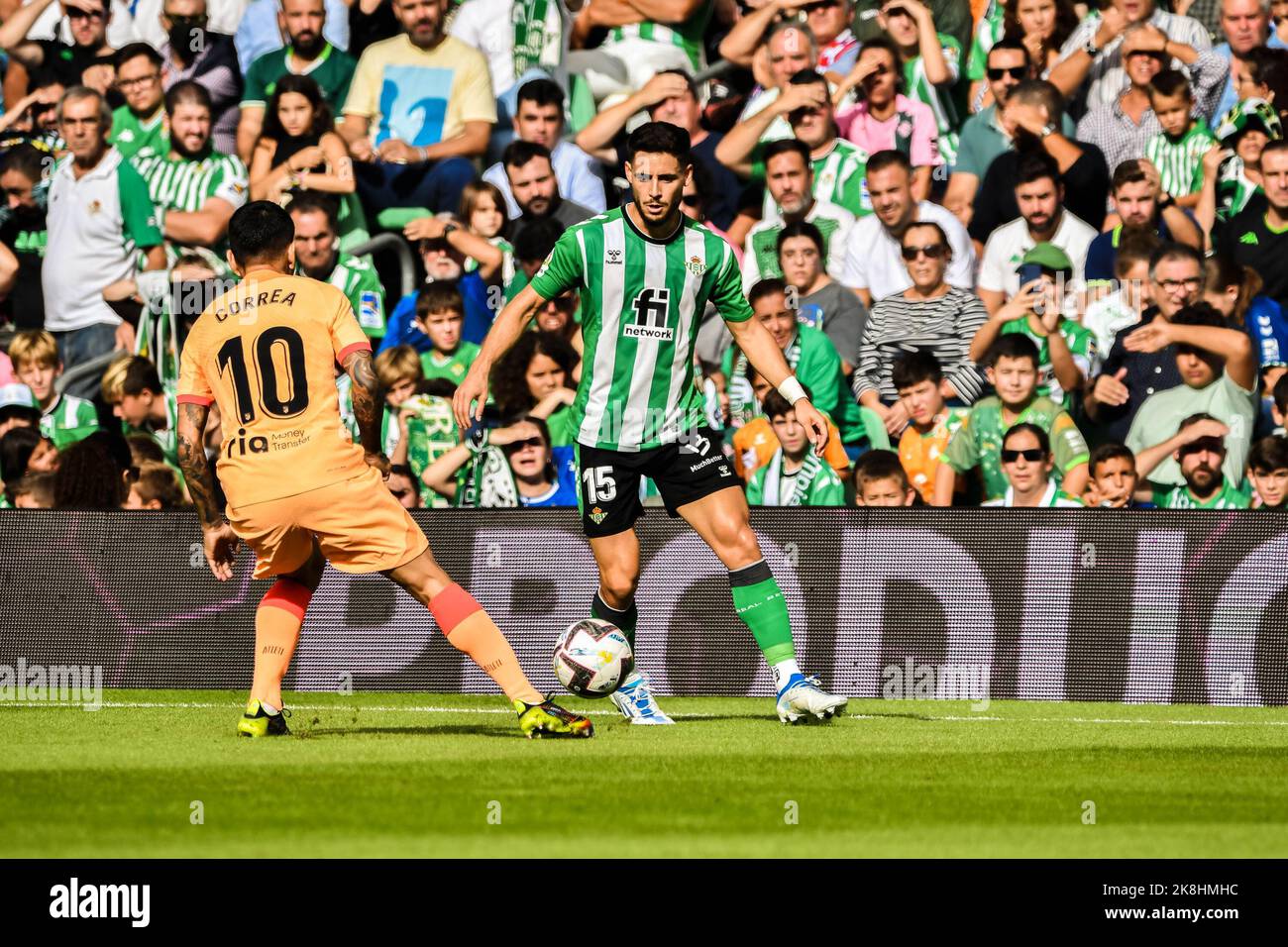 SEVILLA, SPAIN - OCTOBER 23: Alex Moreno of Real Betis Balompie drives the ball during the match between Real Betis Balompie and Atletico de Madrid CF of La Liga Santander on August 27, 2022 at Mestalla in Valencia, Spain. (Photo by Samuel Carreño/PxImages) Stock Photo