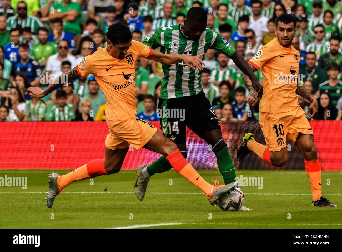 SEVILLA, SPAIN - OCTOBER 23: William Carvalho of Real Betis Balompie battle for the ball with Stefan Savic of Atletico de Madrid during the match between Real Betis Balompie and Atletico de Madrid CF of La Liga Santander on August 27, 2022 at Mestalla in Valencia, Spain. (Photo by Samuel Carreño/PxImages) Stock Photo