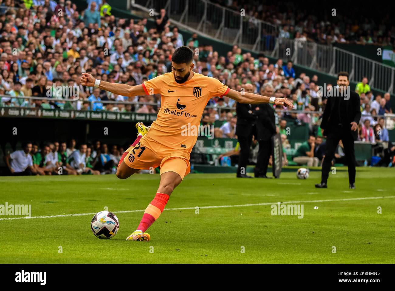 SEVILLA, SPAIN - OCTOBER 23: Yannick Carrasco of Atletico de Madrid passes the ball during the match between Real Betis Balompie and Atletico de Madrid CF of La Liga Santander on August 27, 2022 at Mestalla in Valencia, Spain. (Photo by Samuel Carreño/PxImages) Stock Photo