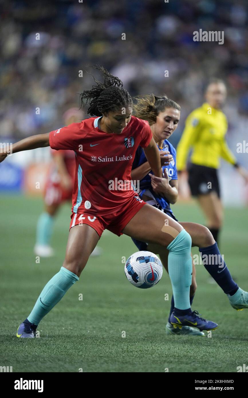 SEATTLE, WA OCTOBER 23 OL Reign defender Olivia Van Der Jagt (33