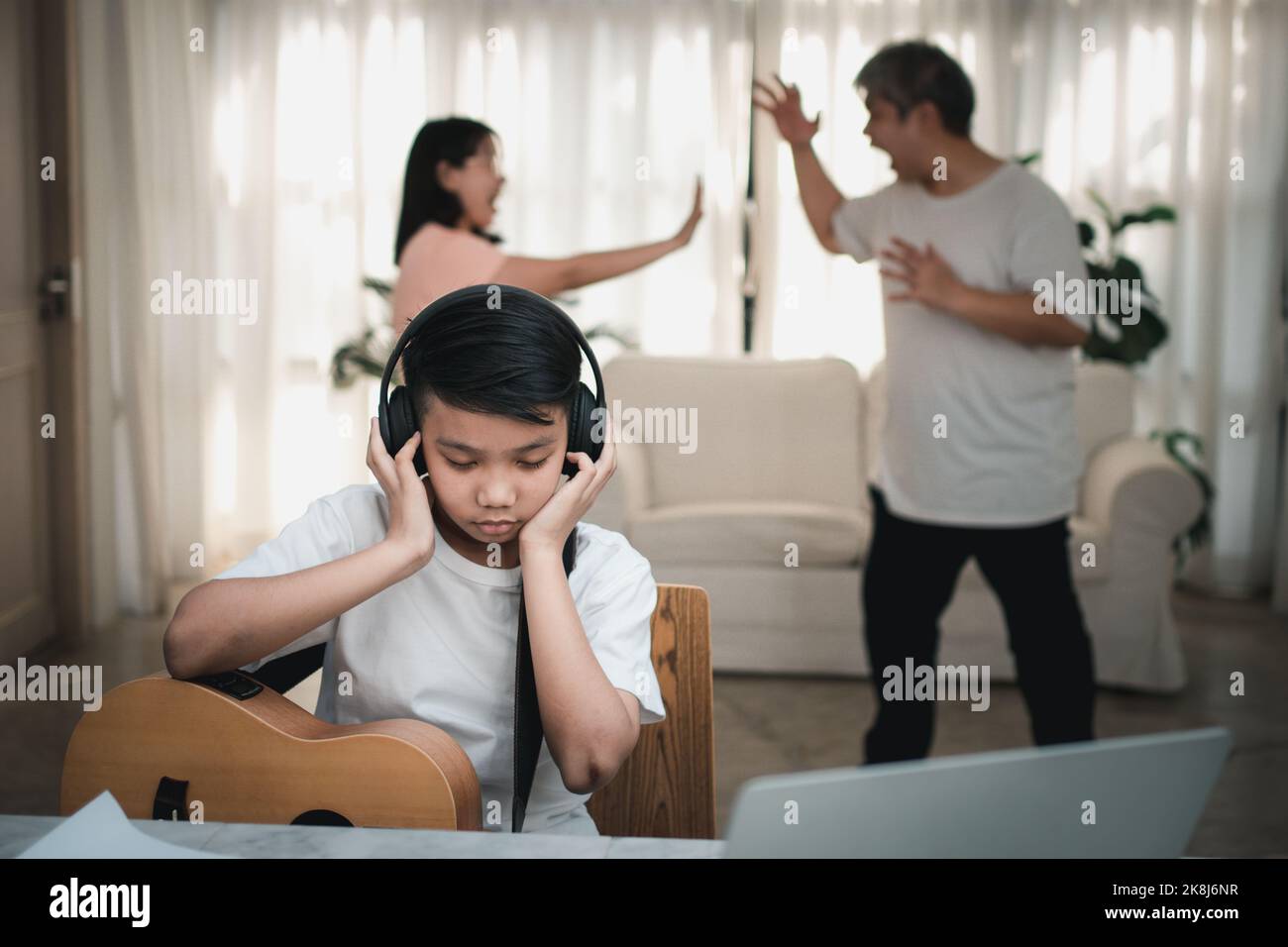 parents fighting song