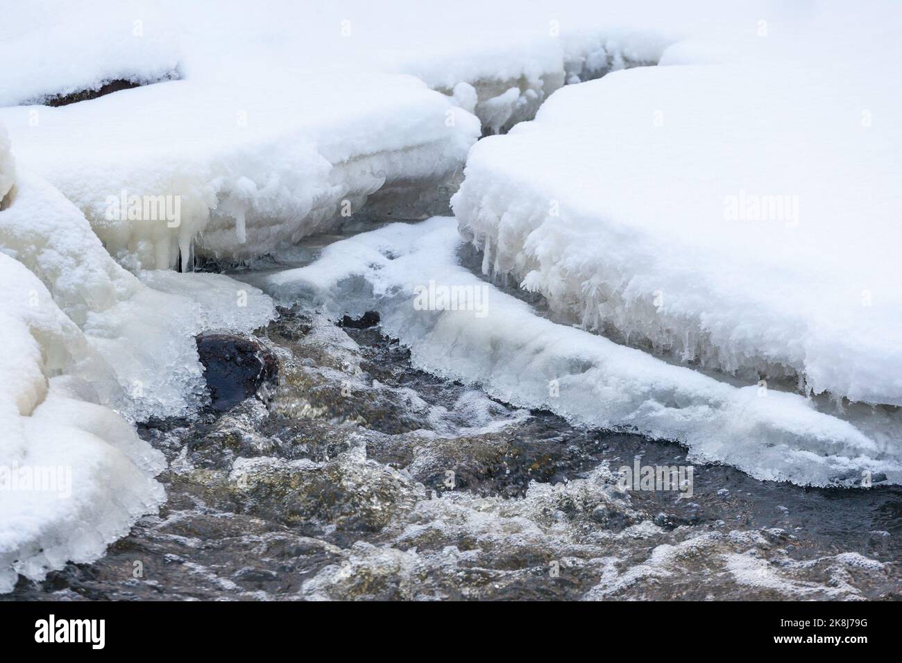 Frozen water river hi-res stock photography and images - Alamy