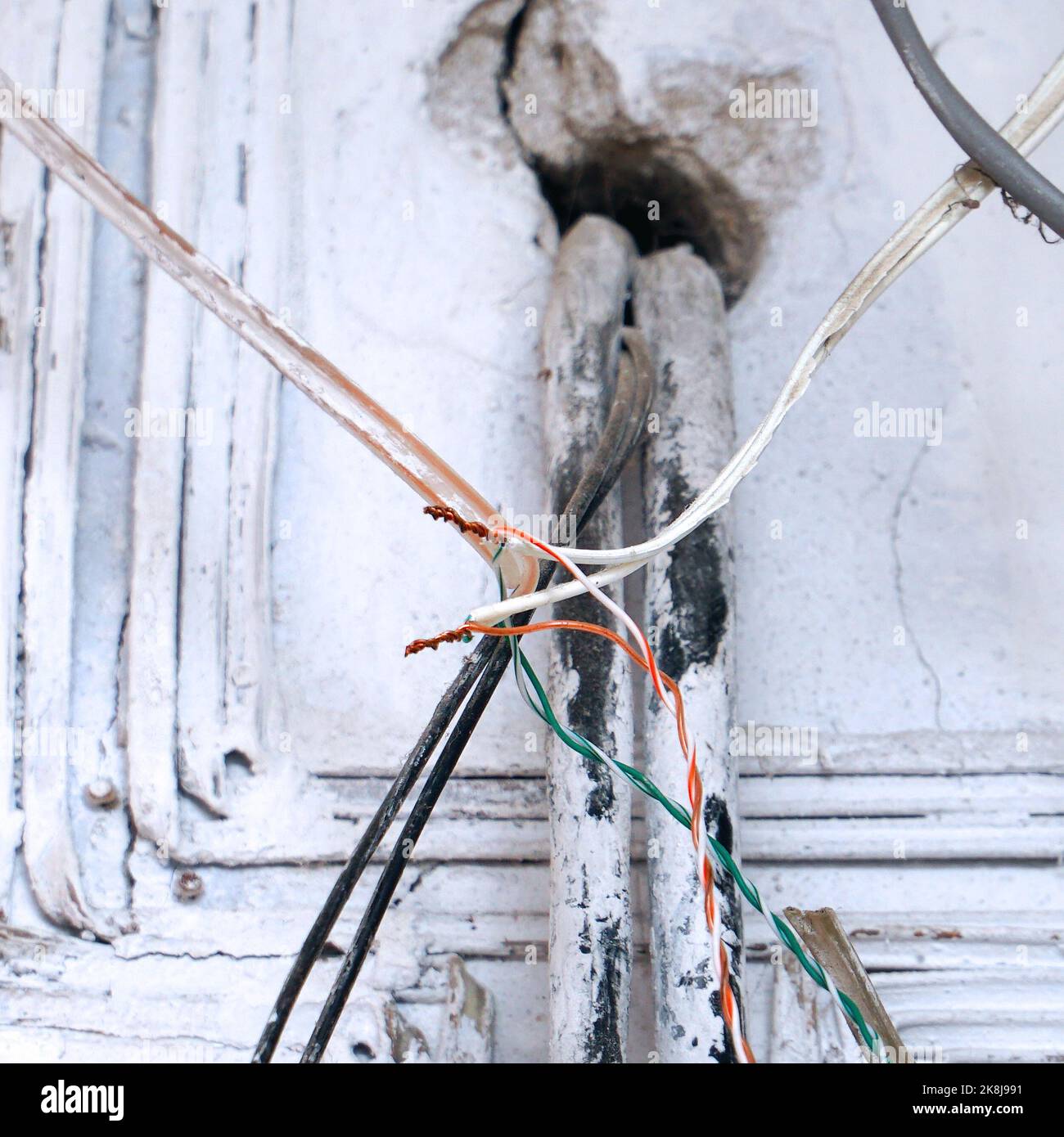 Hazard electrical wiring. Exposed wire in the electrical wiring in the