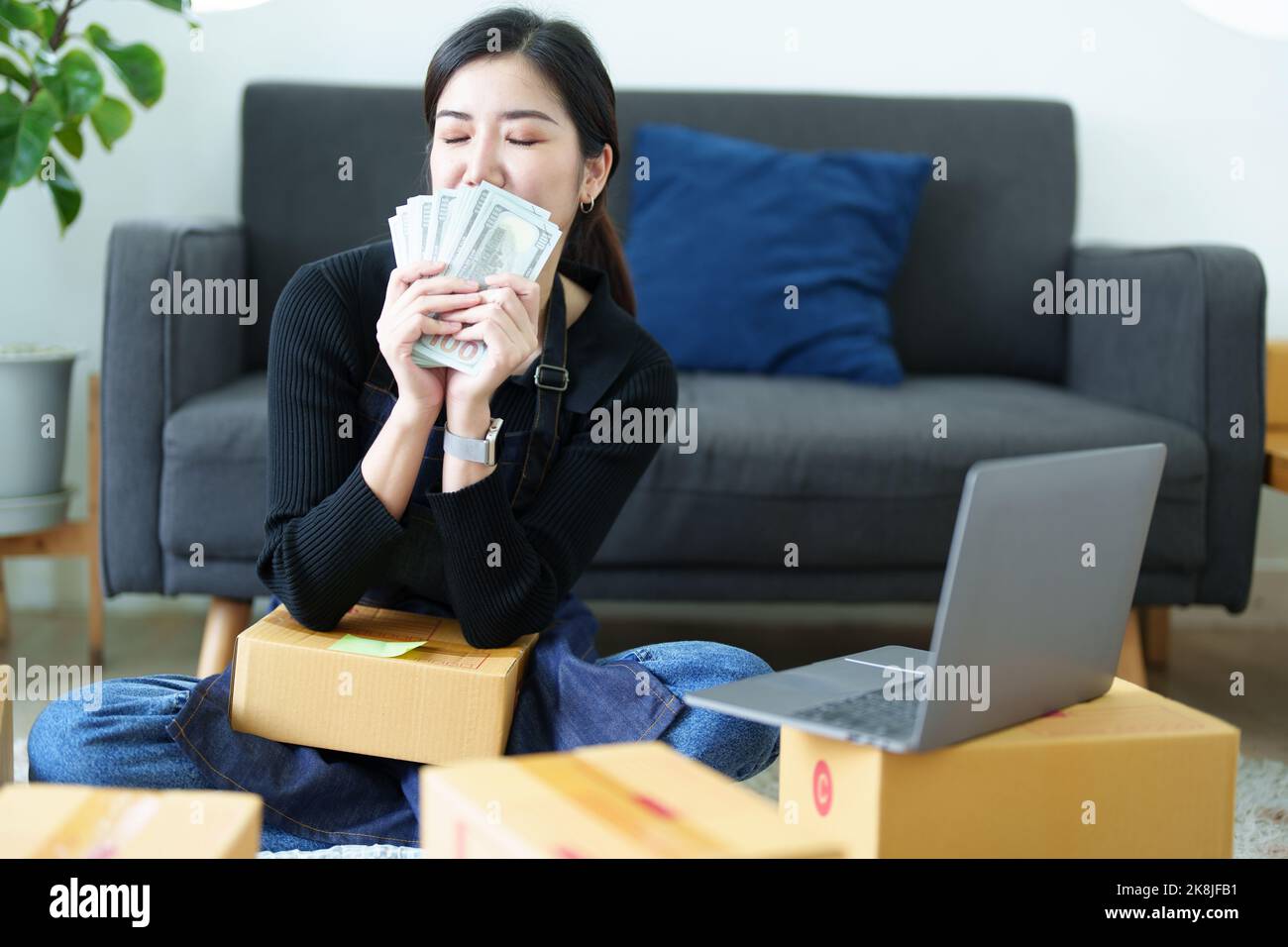 How To Start a Business With No Money: 12 Steps and Ideas | SoFi