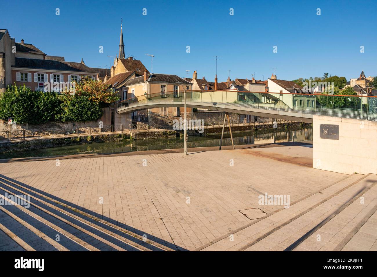 At the banks of the Canal de Briare in Montargis, the square 'Place de Greven' recalls the twinage with the German town Stock Photo