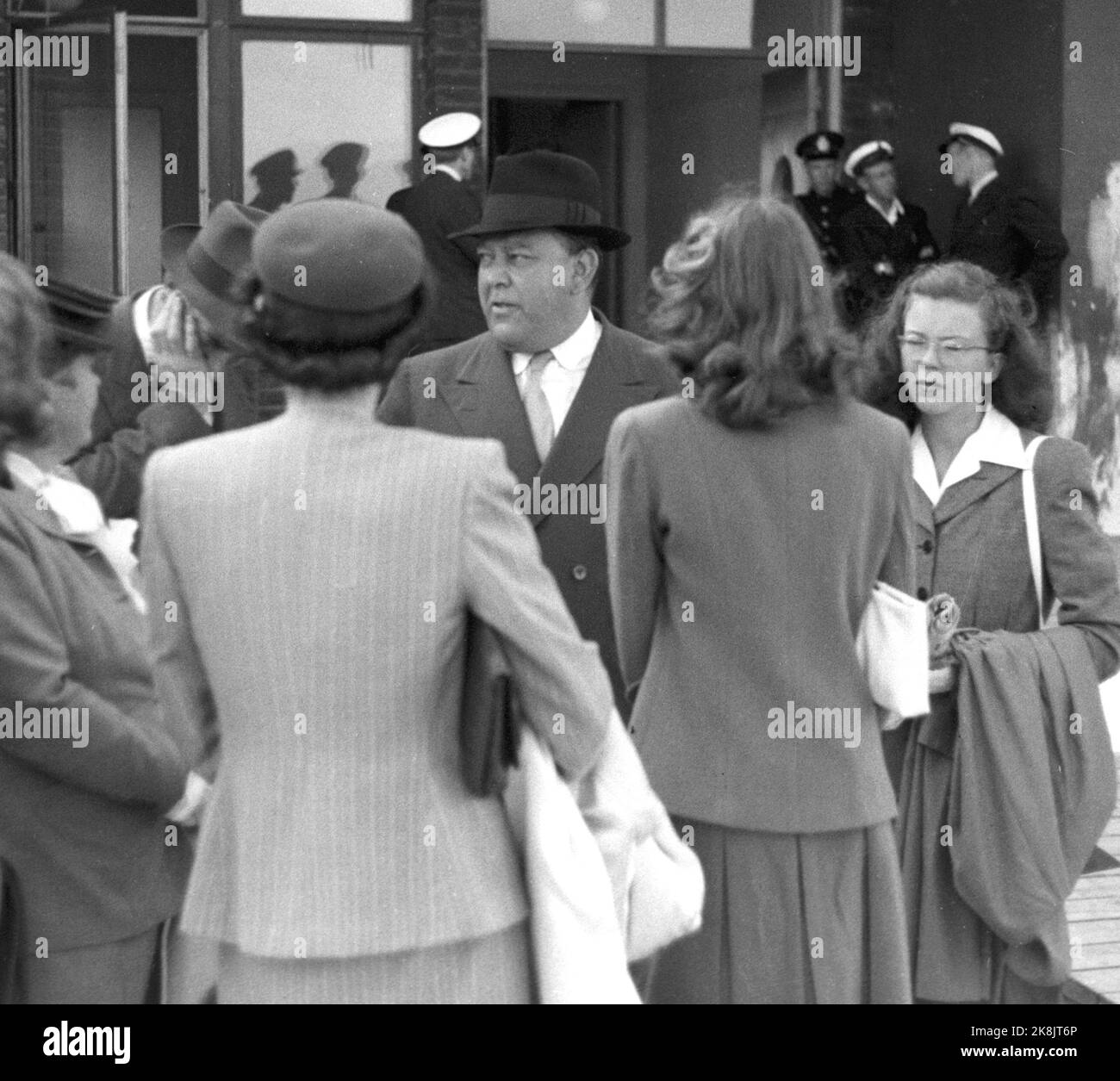 Industrial crime 1963 1964 and minister of trade 1964 1965 photo hires