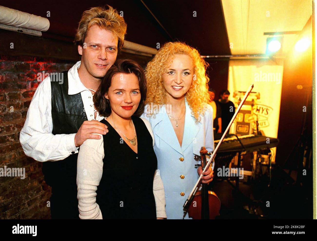 Dublin. Melody Grand Prix 1995. The Norwegian group 'Secret Garden' to perform 'Nocturne' during the final of the International Melody Grand Prix 1995. From v. Rolf Løvland, Gunnhild Tvinnereim and Fionnuala Sherry. NTB photo: Per Løchen Stock Photo