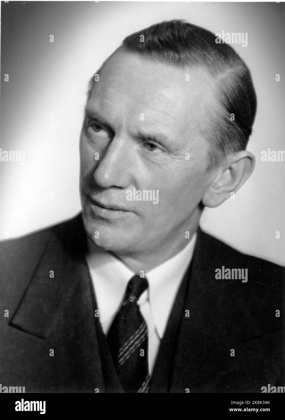 Oscar Torp (1893-1958) Norway's prime minister from 19/11-1951 to 22/1-1955. He was chairman of the Labor Party 1923-1945, Mayor of Oslo 1935-36. Storting representative 1950-53, 1954-58, Storting President 1955-1958. Has also been Minister of Defense, Minister of Social Affairs, Minister of Security, Finance Minister. Photo NTB / NTB Stock Photo