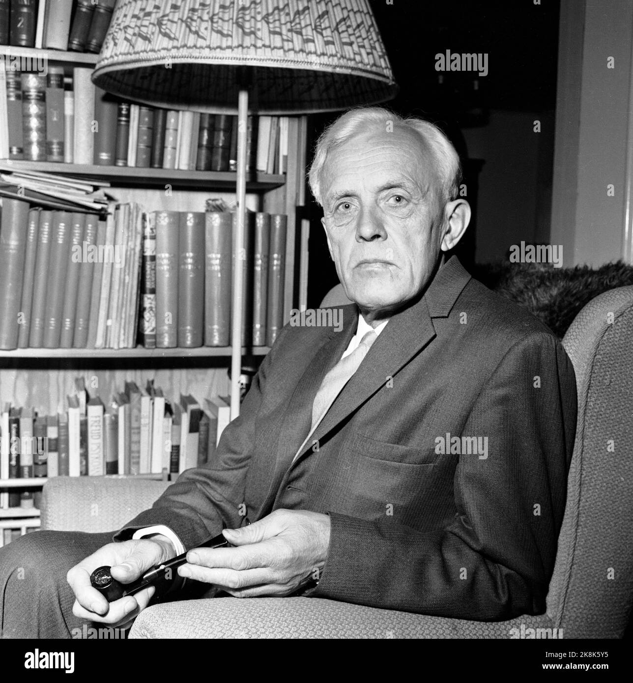 Oslo 19640106 researcher helge ingstad in his home photo hires stock