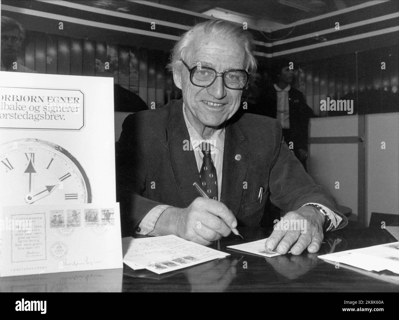Thorbjorn egner signer signs first day envelopes photo hi-res stock ...