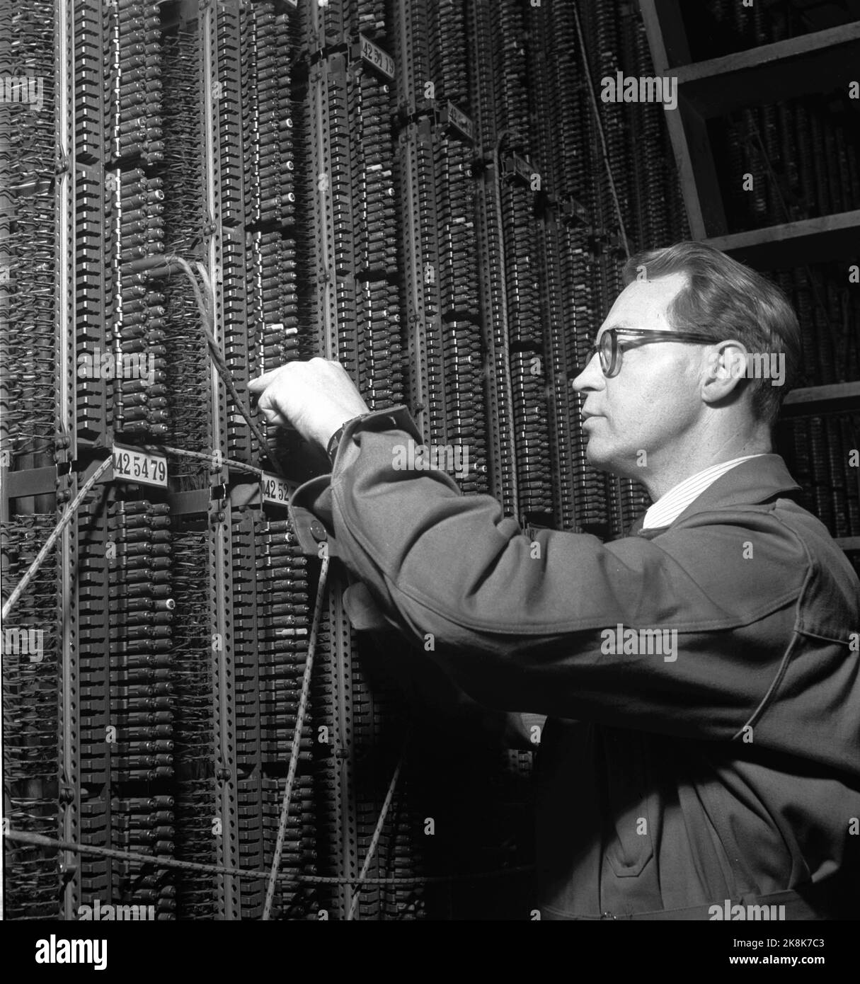 Waiting list Black and White Stock Photos & Images Alamy