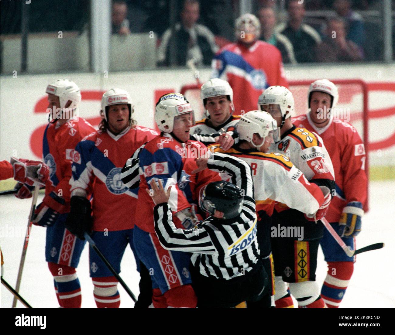 Dortmund Germany 19930418 AWorld Cup in ice hockey. Germany / Norway 6