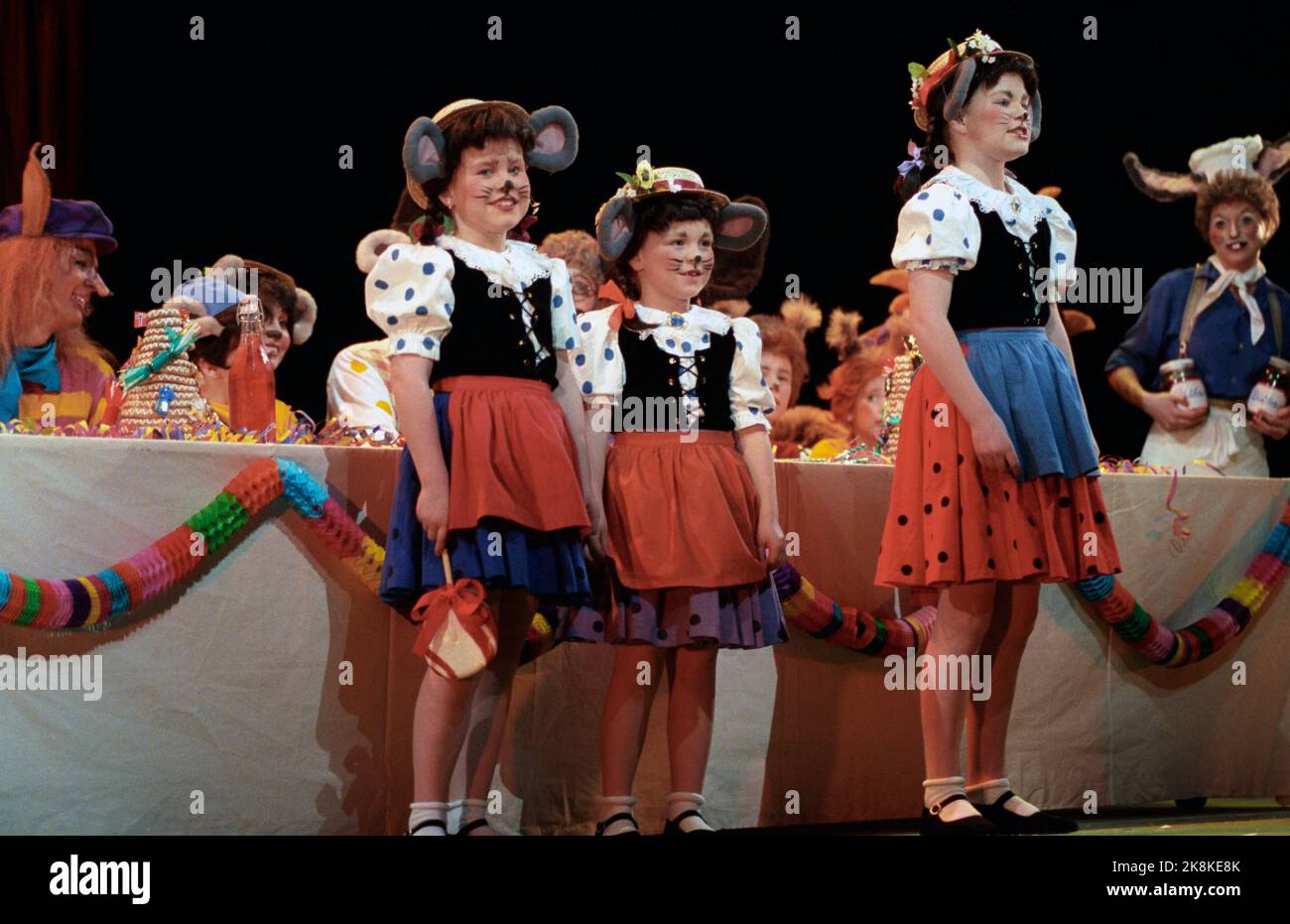 Oslo February 12, 1992. 'The animals in Hakkebakkeskogen' are played at the National Theater. Theater Manager Stein Winge is responsible for the director and scenography of the play. Here are some children playing mice. Photo; Terje Bendiksby / NTB / NTB Stock Photo