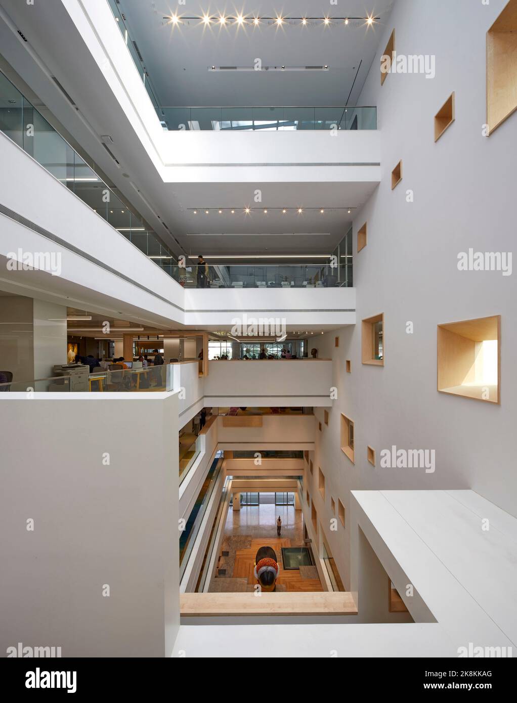 Full height atrium hi-res stock photography and images - Page 2 - Alamy