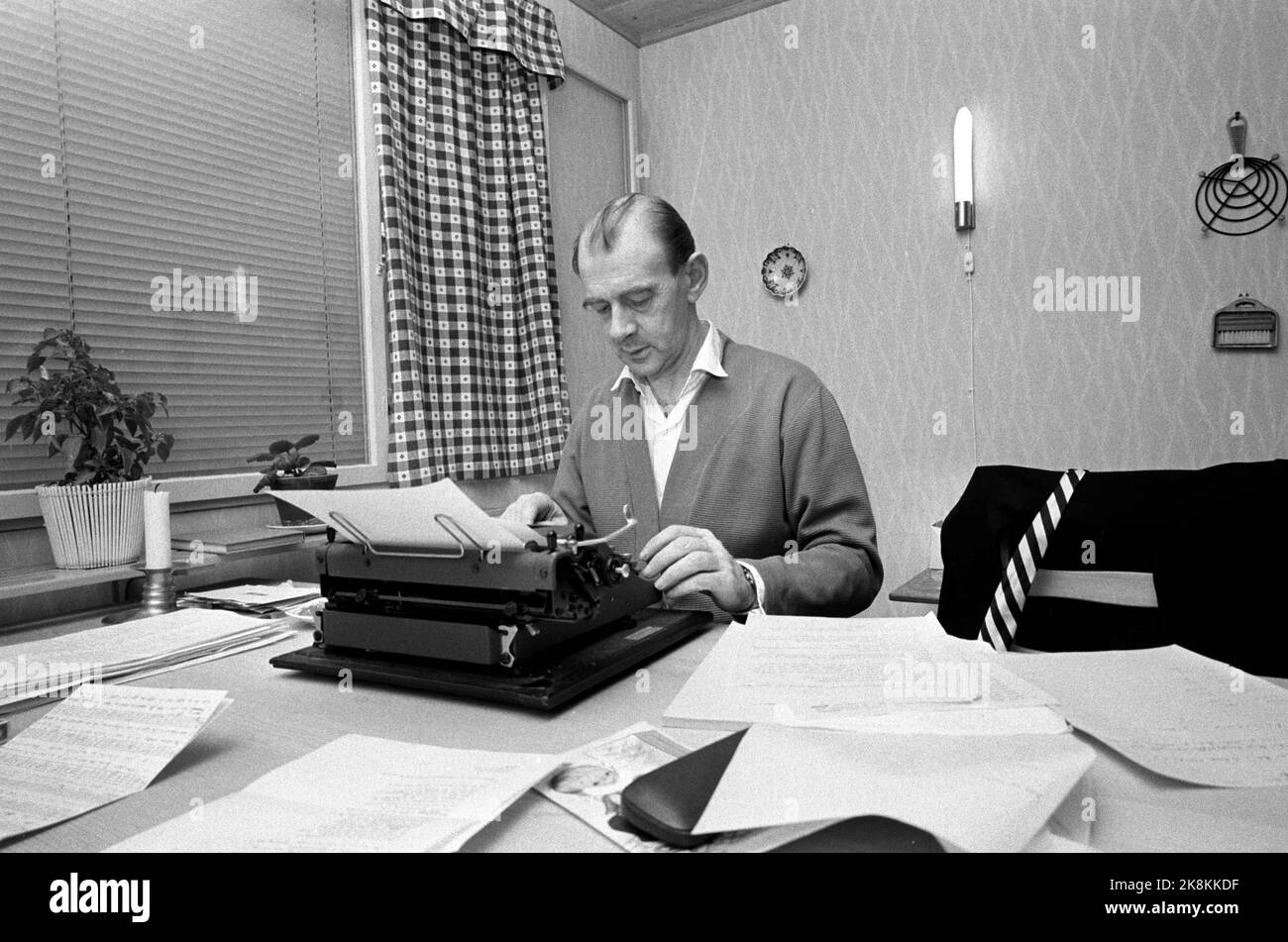 Oslo November 1961 Interview Situation With Otto Nielsen Hi res Stock