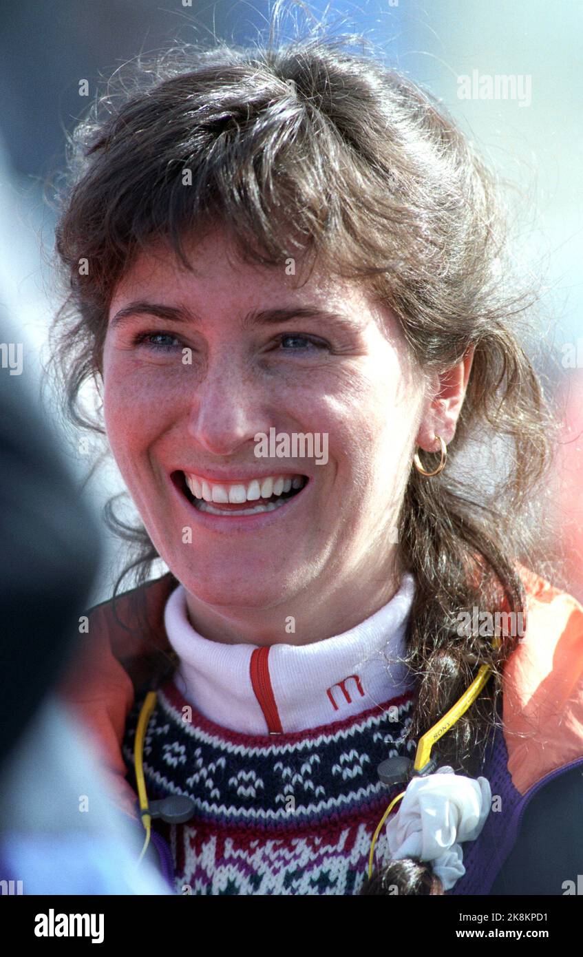 Albertville 19920222 Olympic-92 Albertville, cross country, 50 km for men. Dæhlie's girlfriend Vilde Falck Ytter rejoices over the victory at the 5-mile. Photo: Jon EEG / NTB / NTB Stock Photo